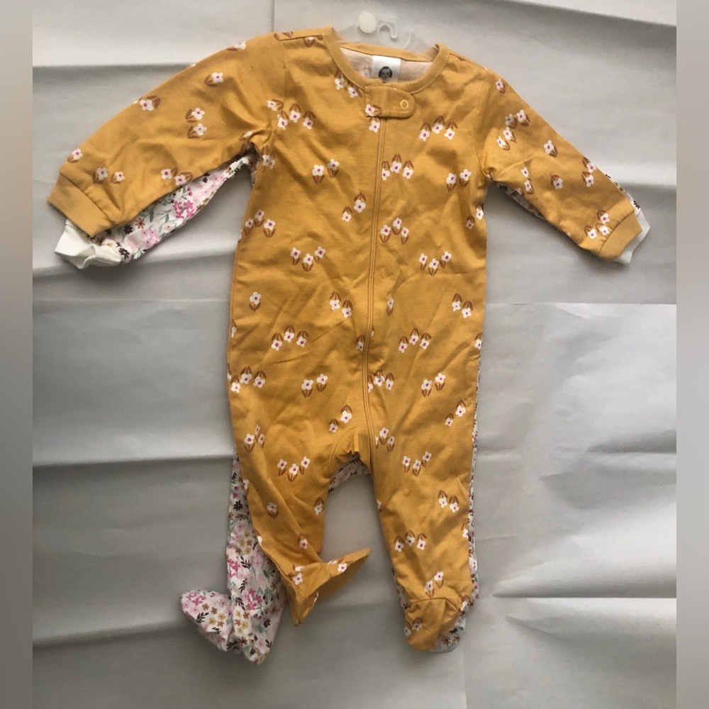 2 Gerber Baby Footies
